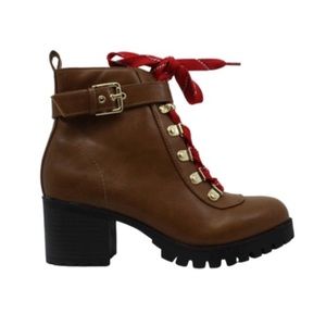 Material Girl Womens Hillari Leather Closed Toe